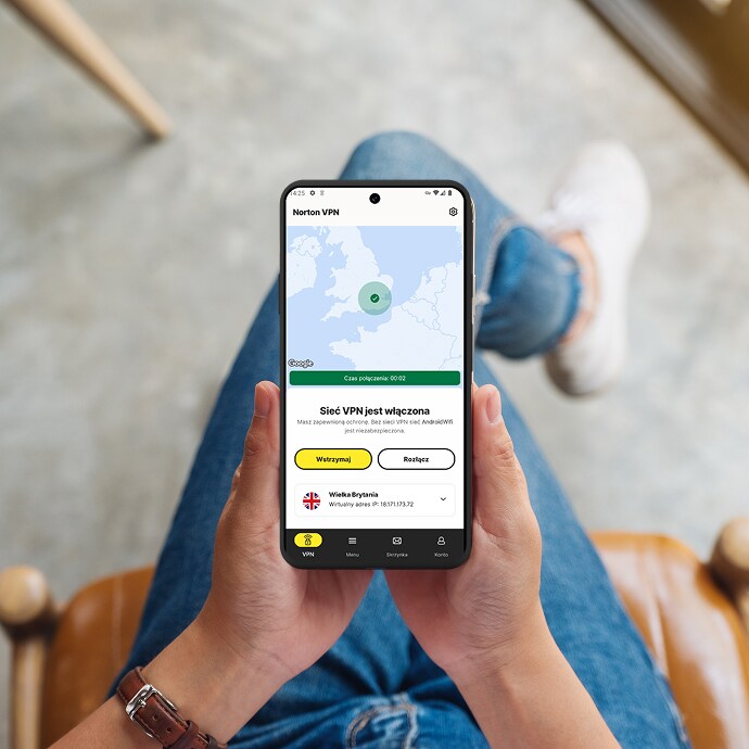Telefon z komunikatem „VPN wł.” na ekranie